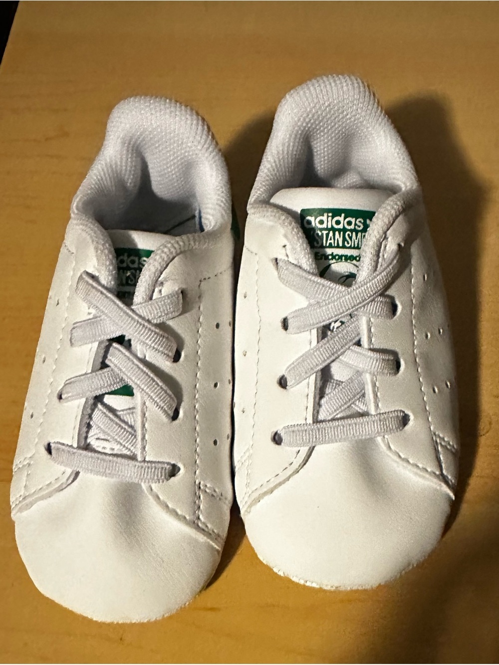 adidas infant White Leather Sneakers with Green Heel Tab